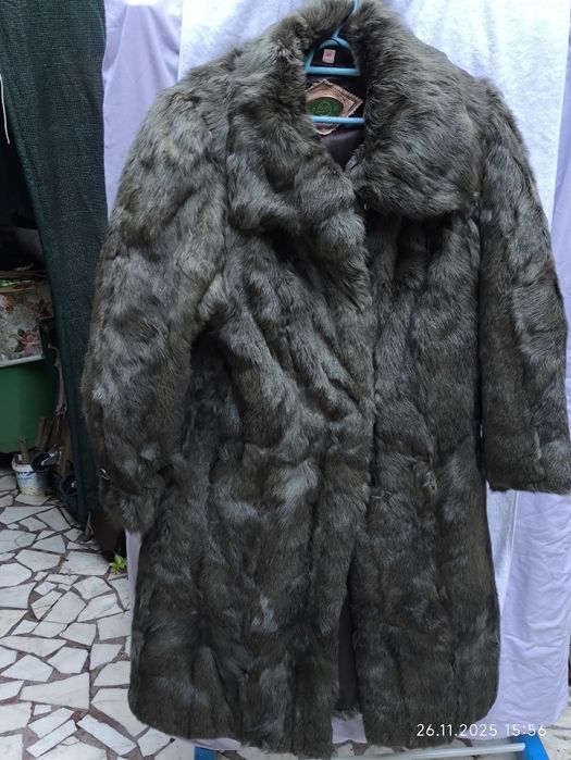 Vând haină de blană naturală nurcă (vizon),stare foarte bună