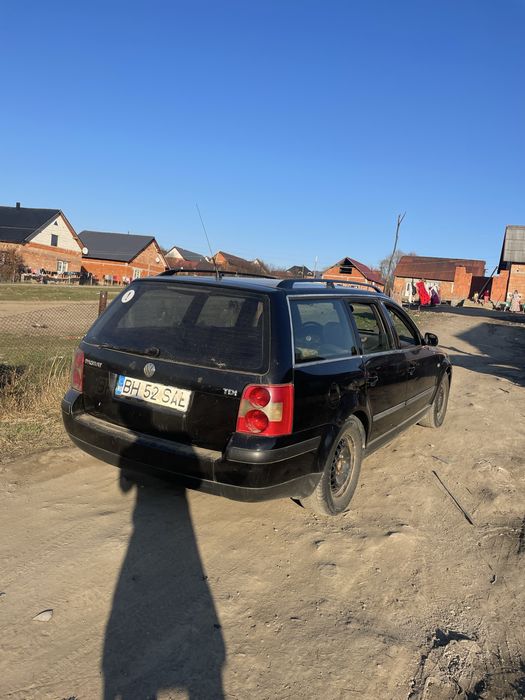Vand passat B 5.5 1.9  pret 600€