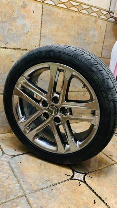 Диский R18 титановый диск с резиной