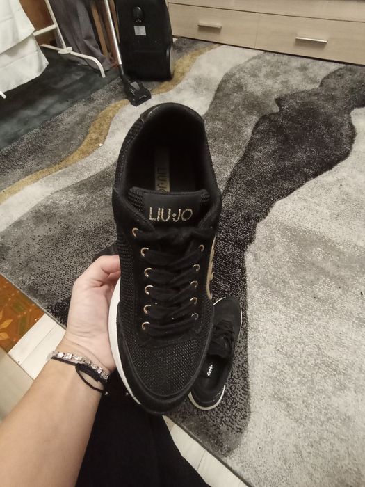 Дамски обувки и маратонки номер 37