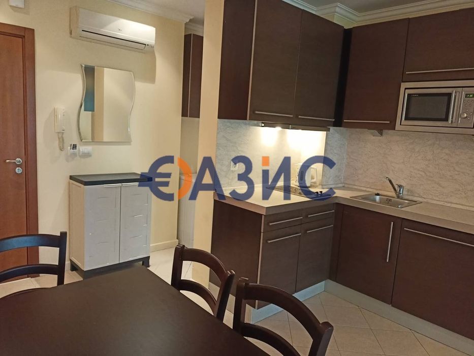 Продава се Тристаен апартамент в Созопол - 92 кв.м за 1500 €/кв.м - Снимка #4