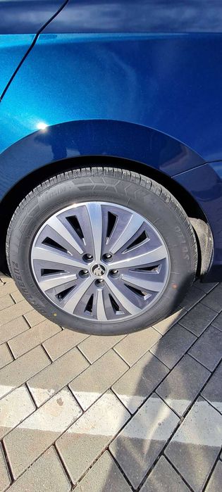 шкода Супърб комби 2.0 ТД- 2021година-автомат