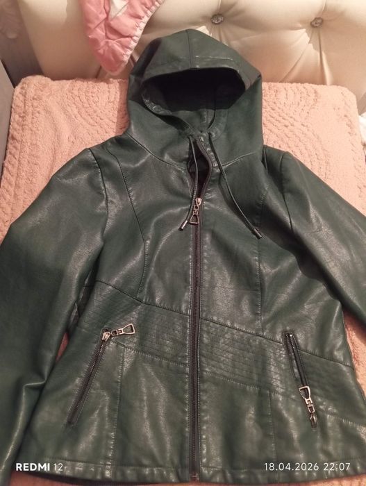 кожаная куртка с капюшоном, размер 50