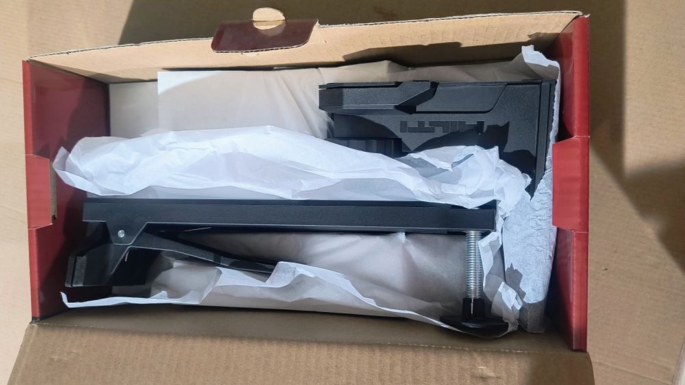 Hilti PMA 90 стойка за стена