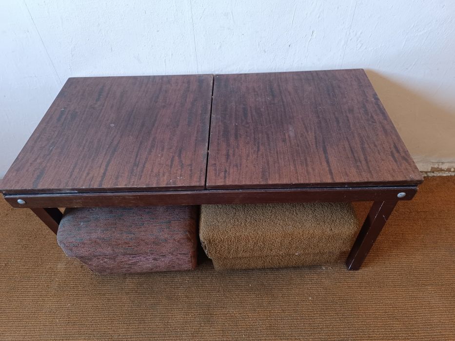 Стари мебели (подарявам)