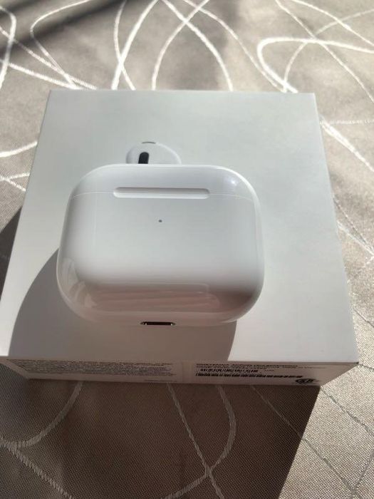 Airpods Pro Case / Airpods 3 Case "White" Original