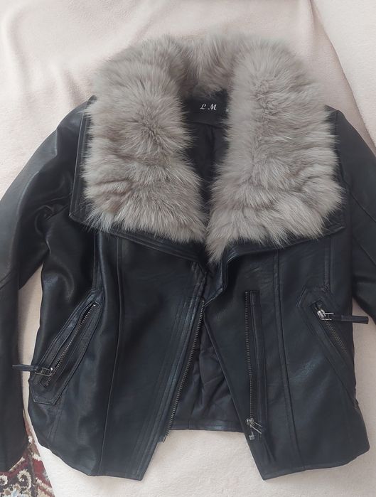 Продам  куртку женские