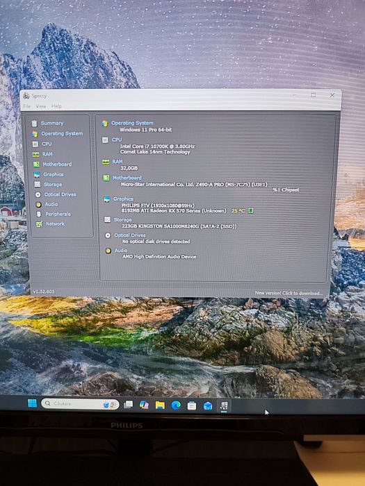 PC Gaming I7 10700K. Monitor 32  și birou gaming
