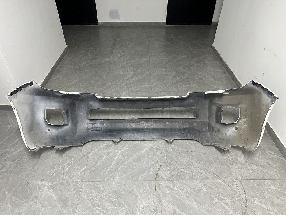 Бампер пердний Крузак 200