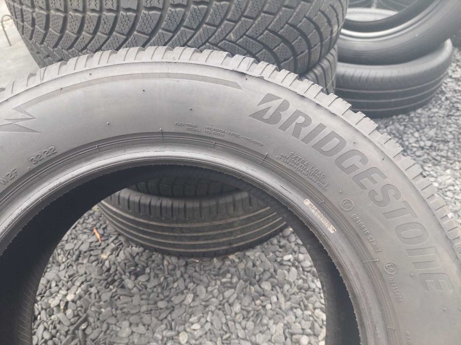 215 60 16,cate 4 buc iarna BRIDGESTONE si PIRELLI,2021,peste 6mm