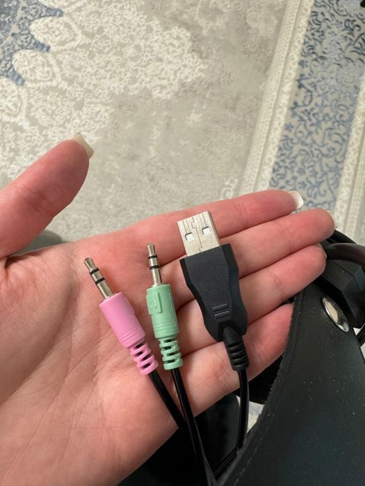 Продам игровые наушники