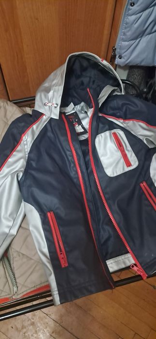 Куртки на мальчика