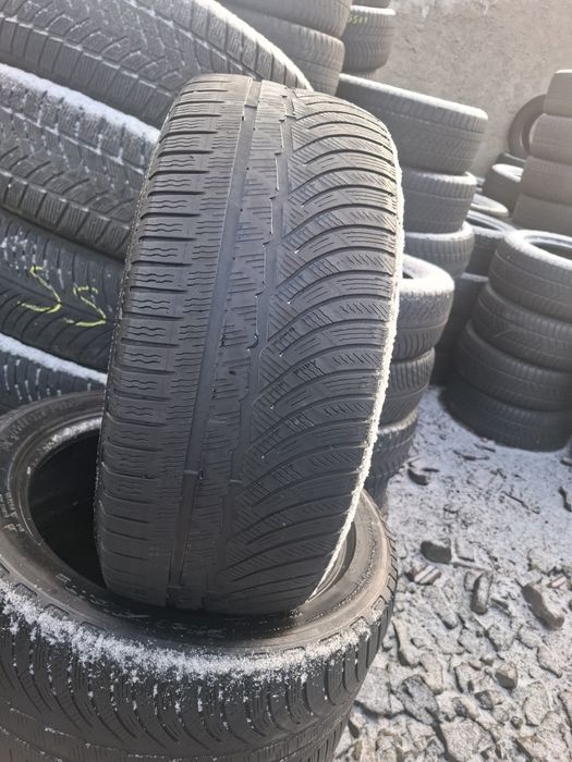Vand set 4 anvelope 245 45 18 michelin de iarna