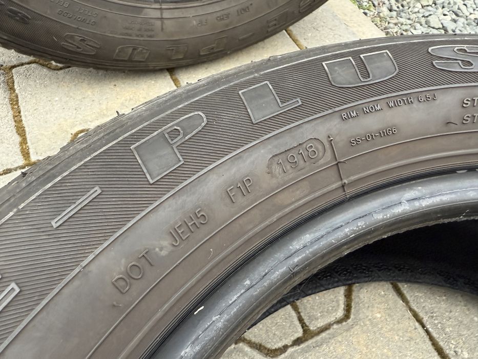 2бр. Зимни Гуми 215/60R/17 -ROTALLA- DOT:1918- 5.2мм.