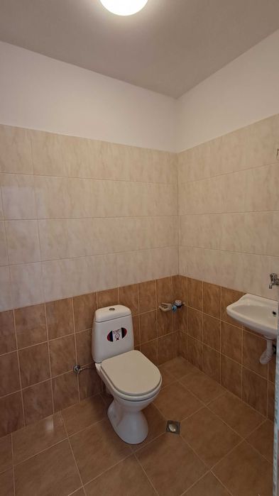 Дава се под наем Магазин в Хисаря - 25 кв.м за 250 € - Снимка #4