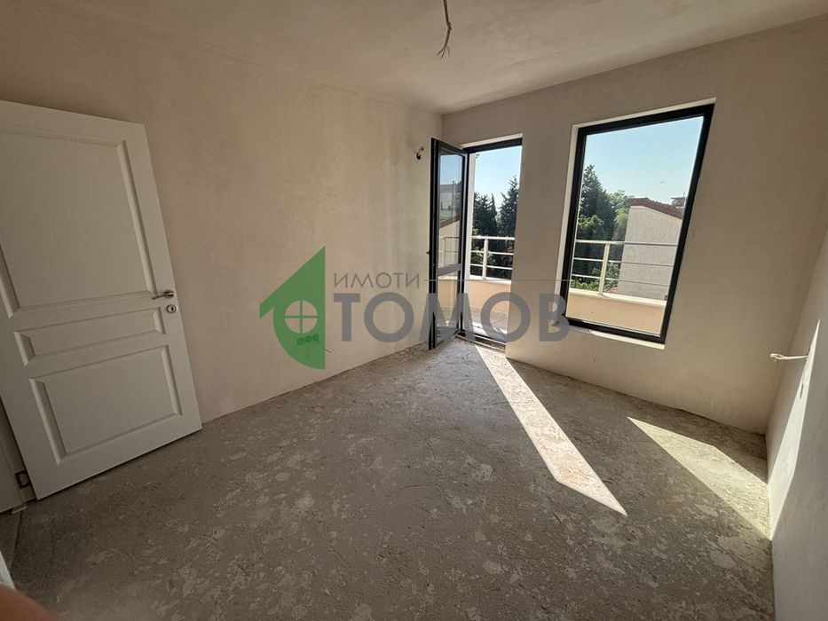 Продава се Тристаен апартамент в Стара Загора, Казански - 102 кв.м за 1628 €/кв.м - Снимка #9