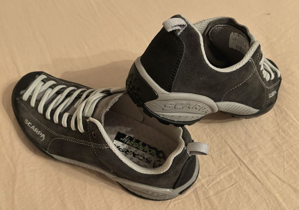 2 чифта SCARPA номер 37, туристически обувки, маратонки планина