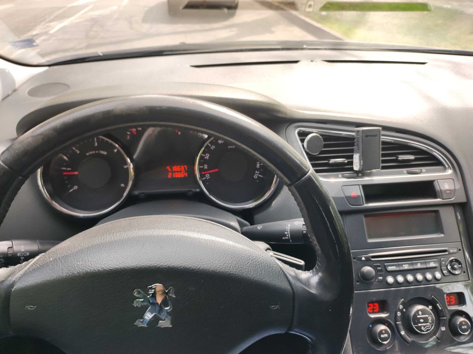 Peugeot 5008 1,6 HDI 7места,Регистриран,Панорама