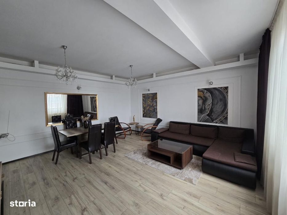 De vanzare Apartament 3 camere, zona Arex Bloc Nou.