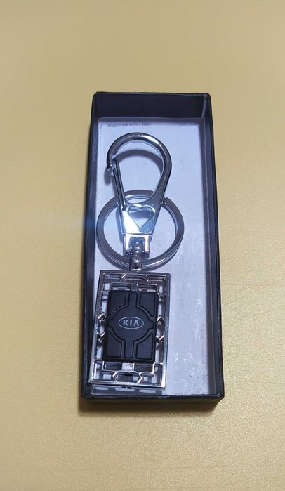 Галстуки, альбомы , брелок, браслет