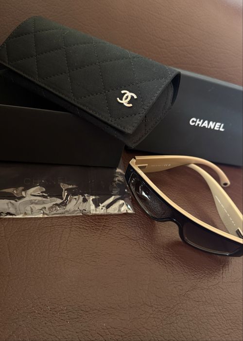 Слънчеви очила черни с бежово