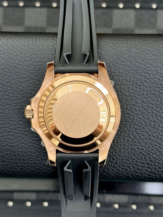 Rolex Yacht-Master Rubber Everose Gold 40mm