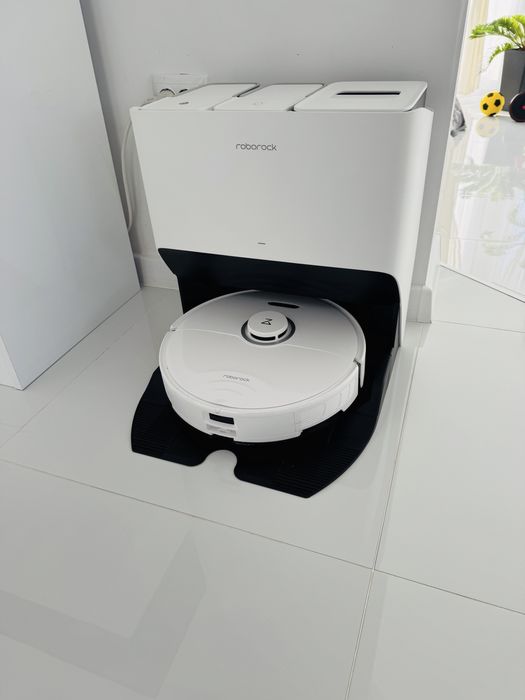 Vând Robot de aspirare Roborock S8 Pro Ultra, S8PU02-00