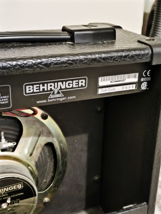 Гитарный комбоустлитель Behringer V-ton GM108