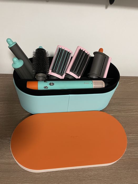 Vand Dyson airwrap complete long in stare buna