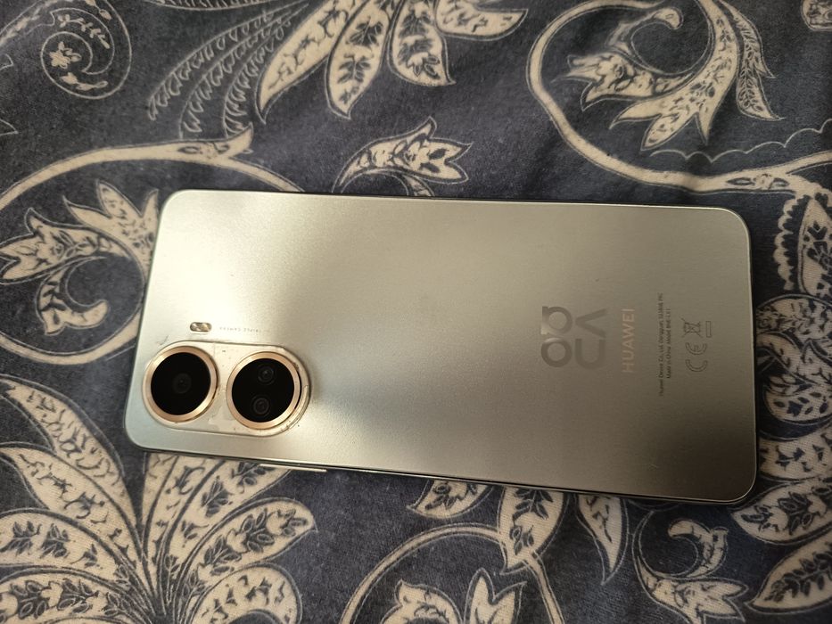 Vând sau schimb Huawei nova 10SE