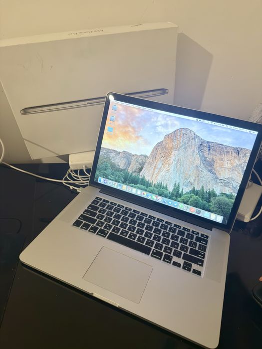 MacBook Pro i7 идеал холатда