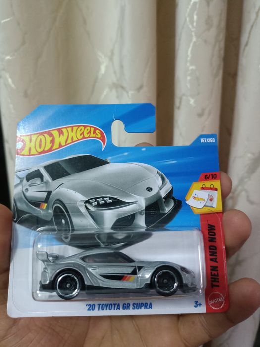 Продаю hot wheels хот вилс хотвилс модельки, машинки