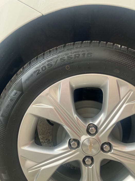 Покрышки IMPERIAL 205/55/16 в отличном состоянии