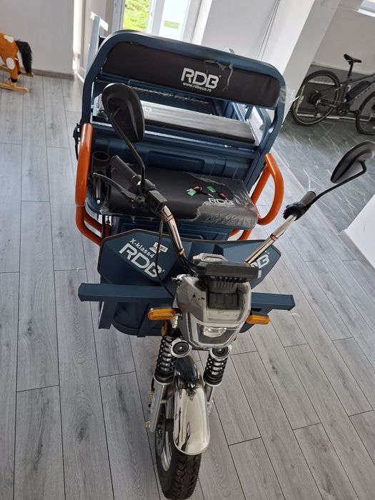 Vand vehicul electric Nou