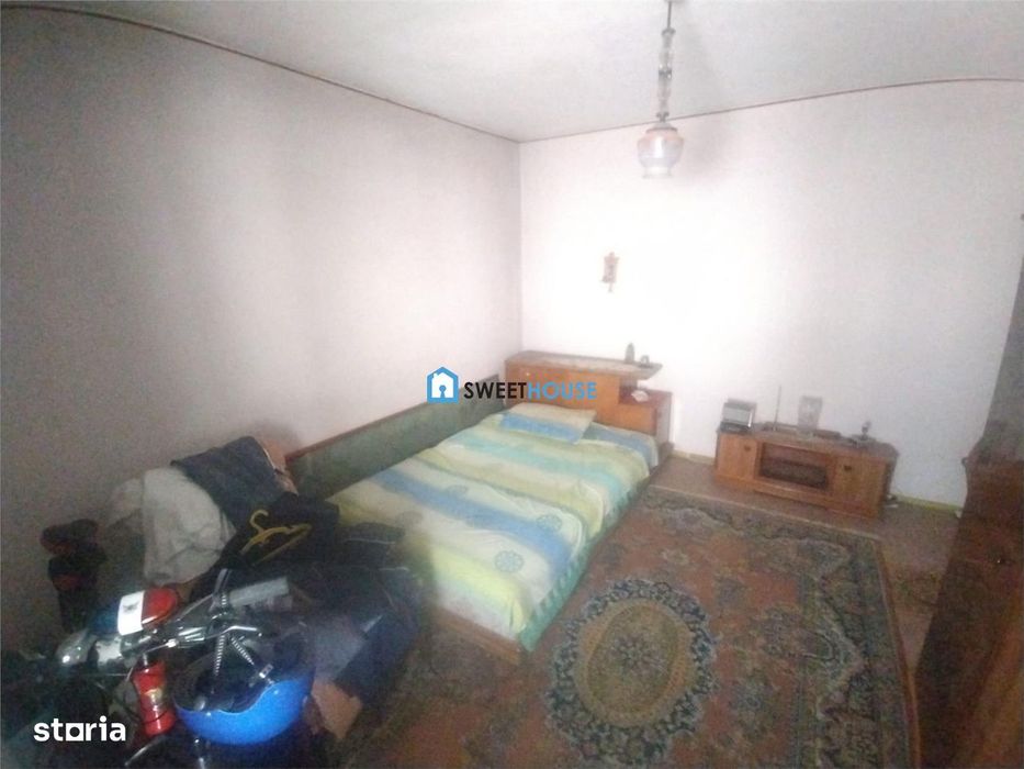 Apartament cu 3 camere cu 2 balcoane la etajul 1 Zona Centrala