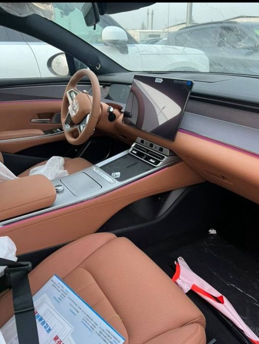 **Byd han L 701 lidar 2025 masla