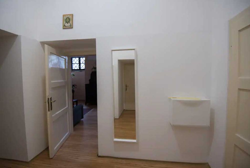 Дава се под наем Тристаен апартамент в Пловдив, Кючук Париж - 88 кв.м за 270.3 € - Снимка #4