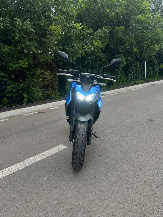 Honda hornet 750 | 2025 | 800 KM