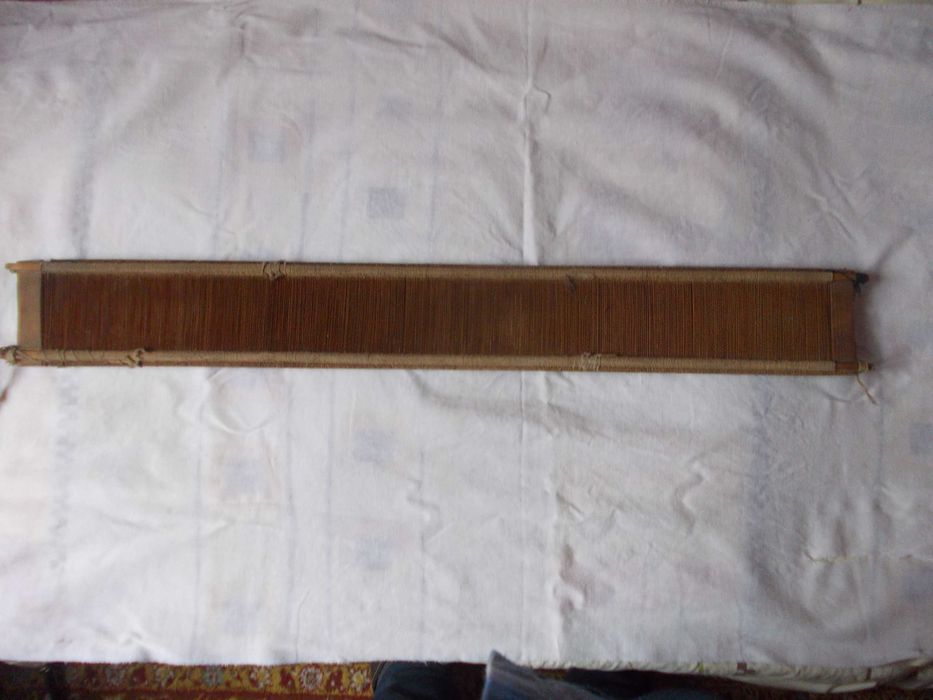 Spata pentru razboi de tesut manual