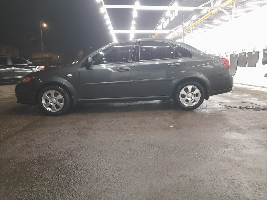 Жентра автомат 2018 й 89.000 юрган холати зур наваротлари бор.