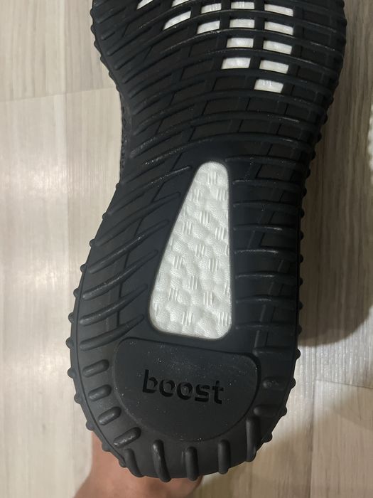 Adidas yeezy 350 v2 boost Reflective 45 номер черни