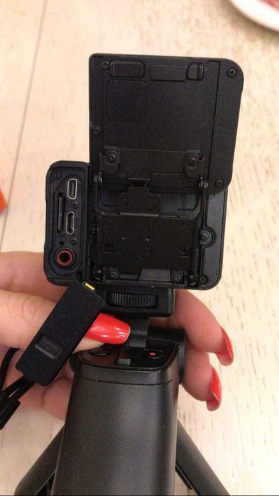 Видеокамера Sony RX0 ll