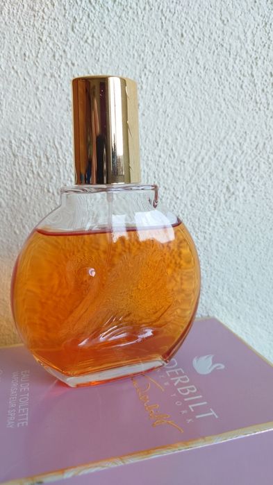 Parfum Gloria Vanderbilt