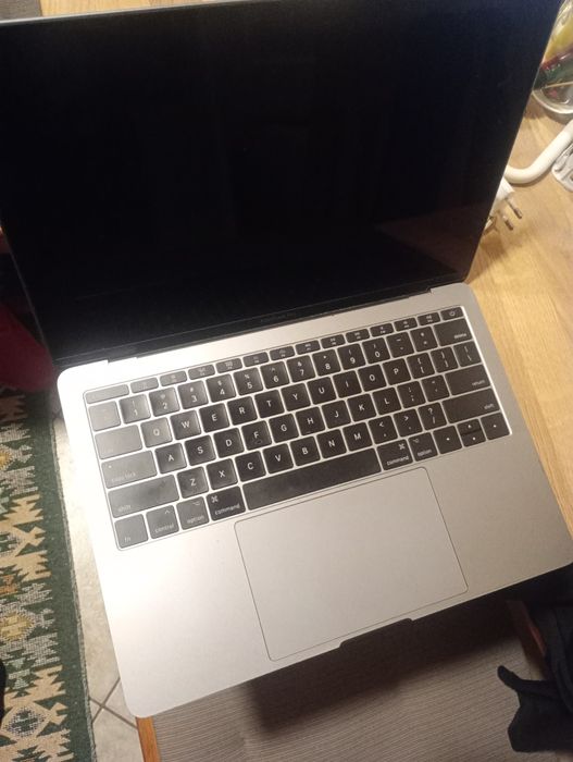 Laptop MacBook Pro 14,1 Intel i5 8GB RAM - 2017