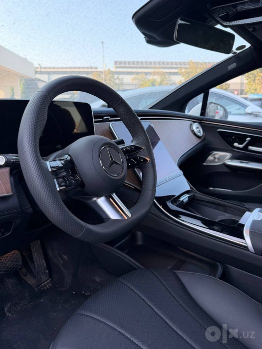 **Mercedes Benz EQE 500 4 matic