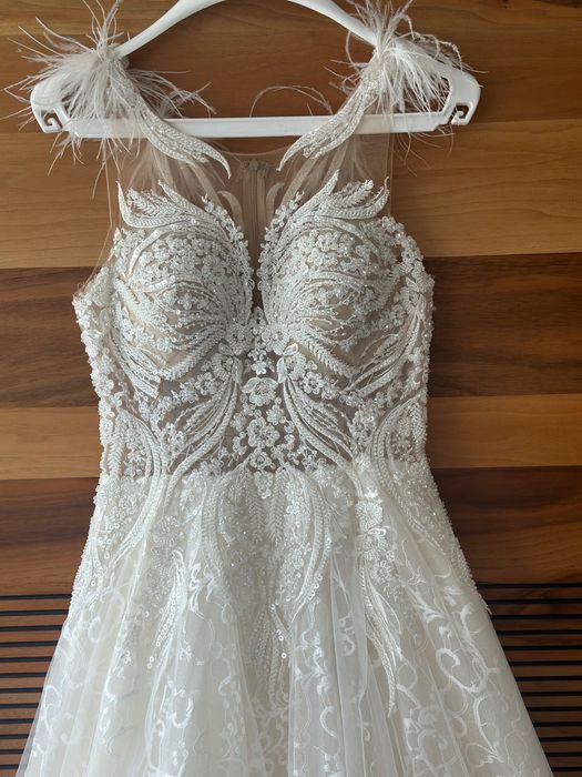 Сватбена Рокля и аксесоари