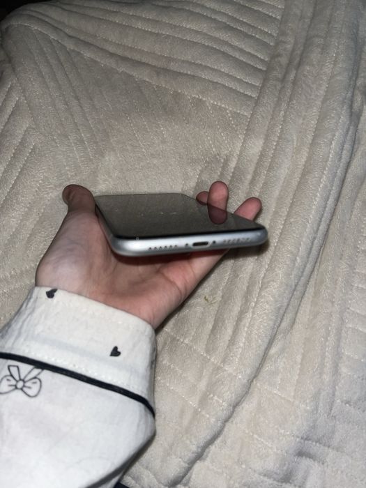 Айфон xr,продам срочно,пишите