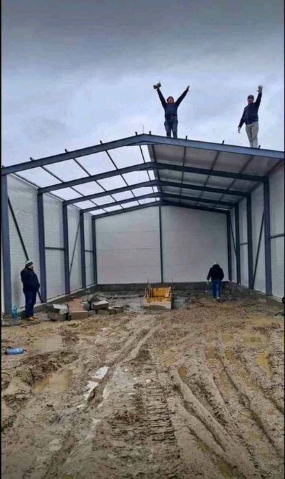 Vand  Hale agricole și industriale la orice dimensiune dorită,