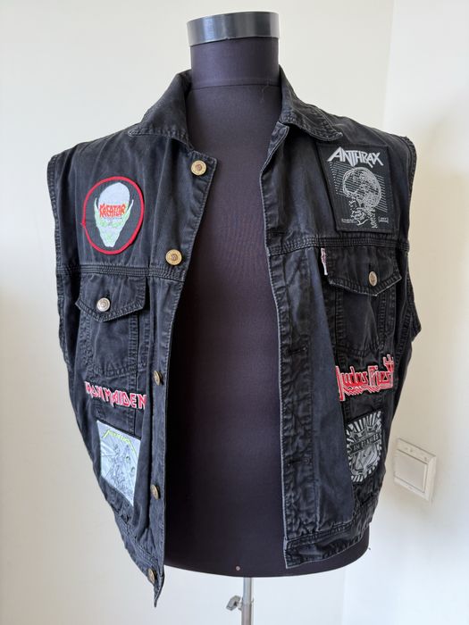 Vesta blugi , Gothic style