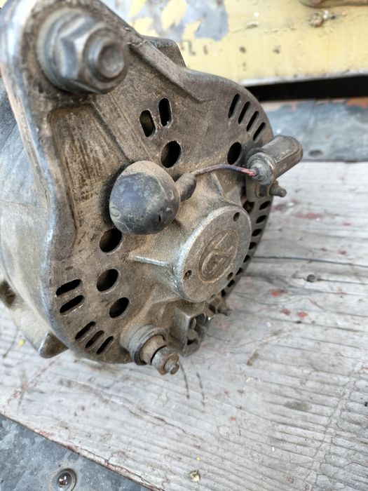 Продам генератор на Тойоту